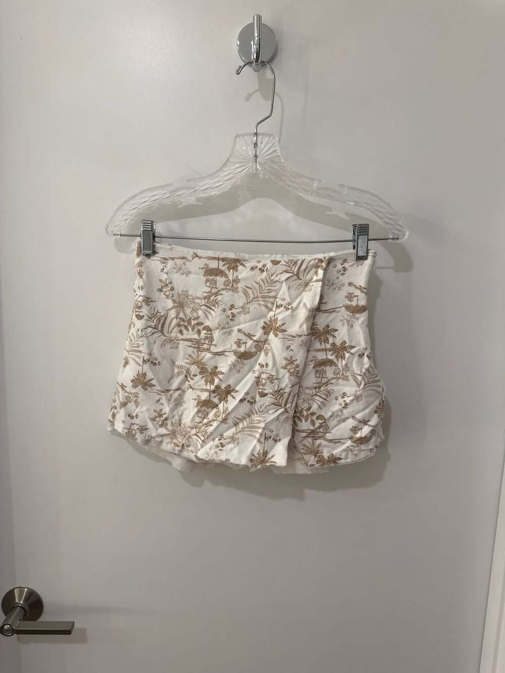 Francesca's Floral Print Mini Skort
